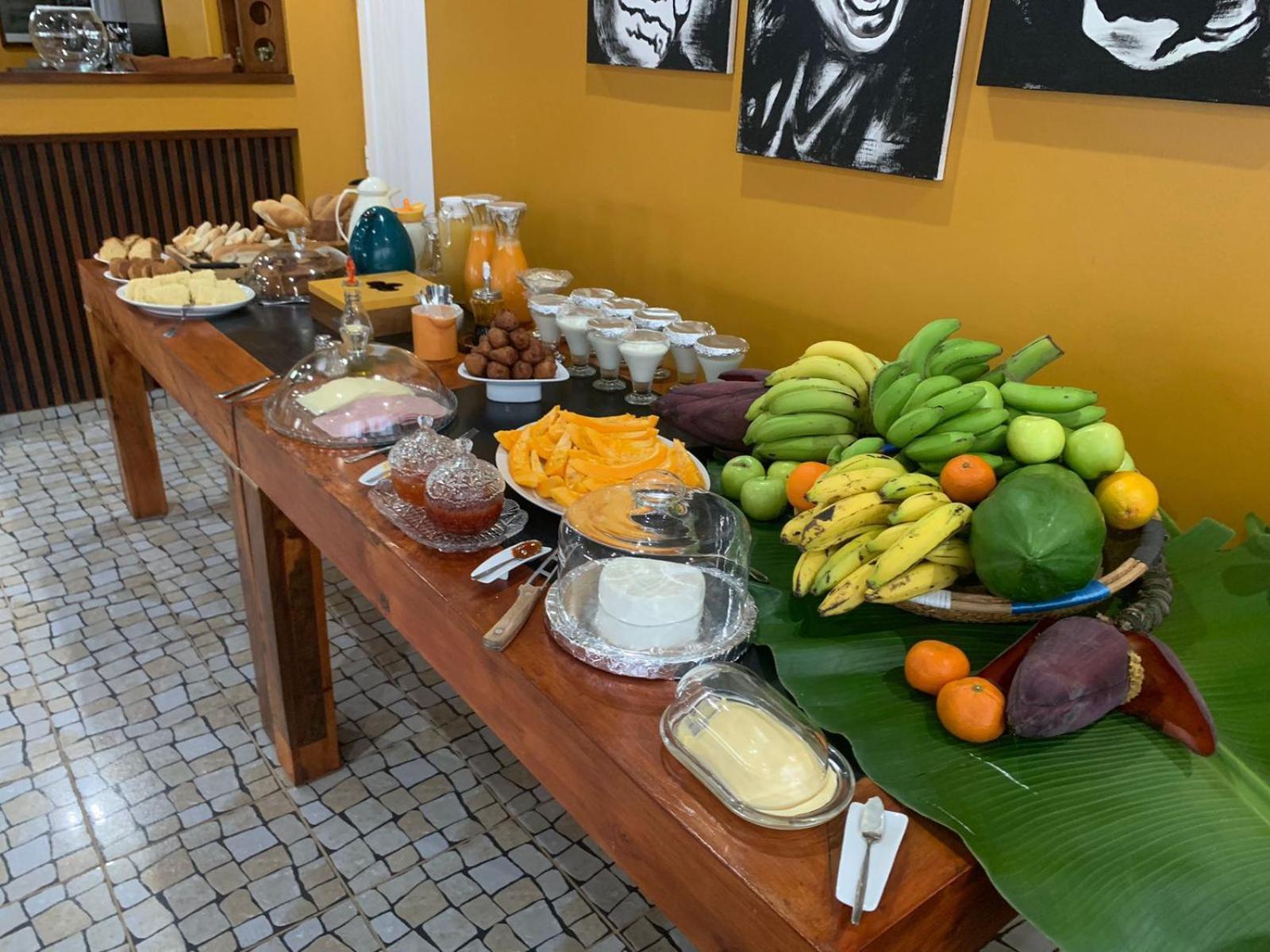 Residencial Sol Point Art Bed & Breakfast Ponta Do Sol Exterior photo